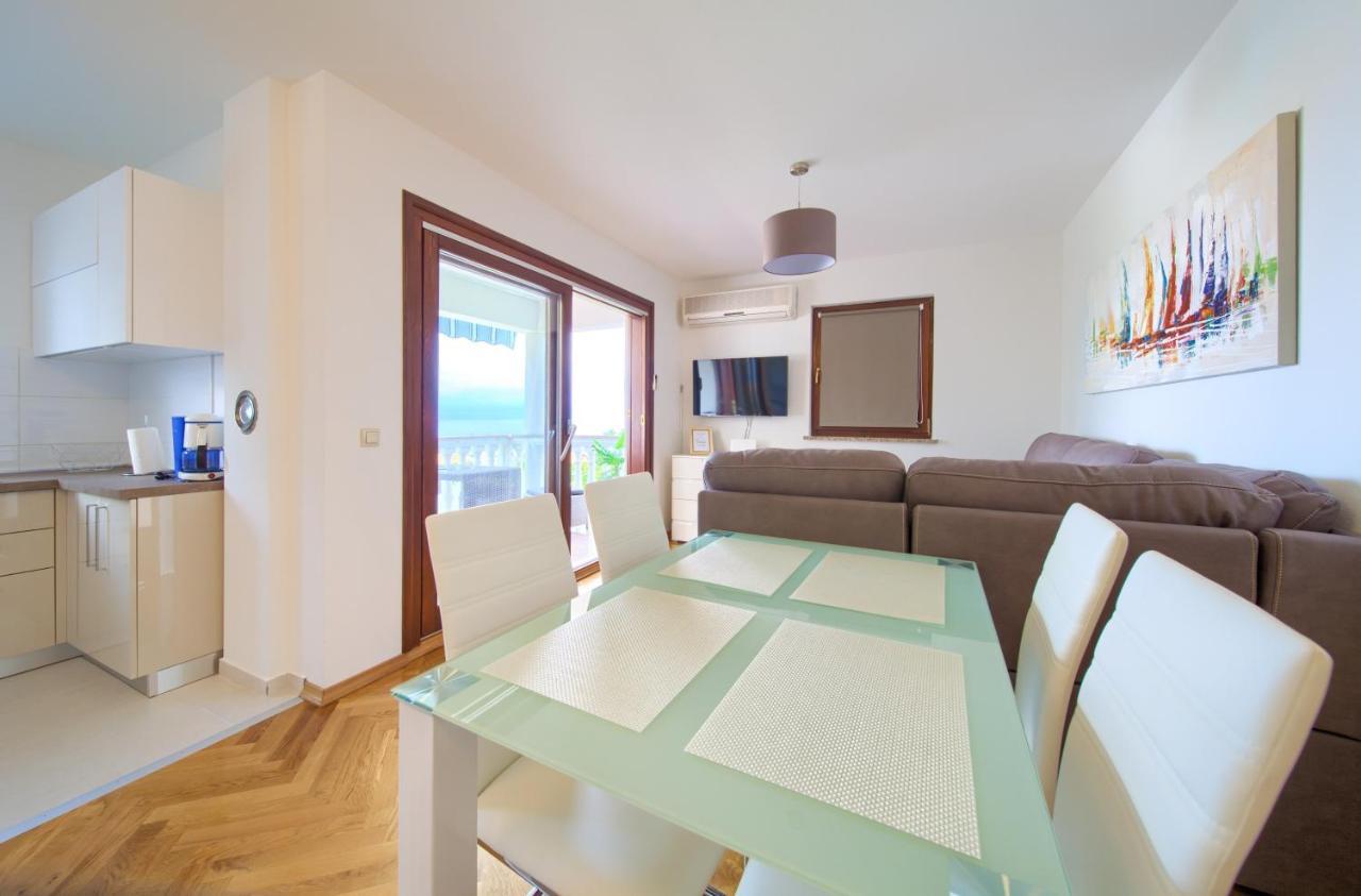Apartment Jadran Малинська Екстер'єр фото