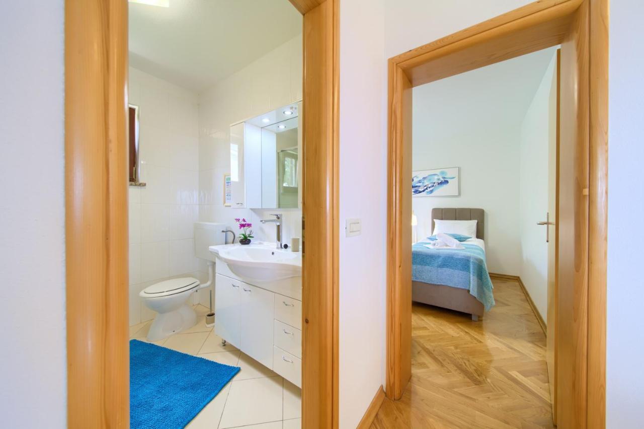 Apartment Jadran Малинська Екстер'єр фото
